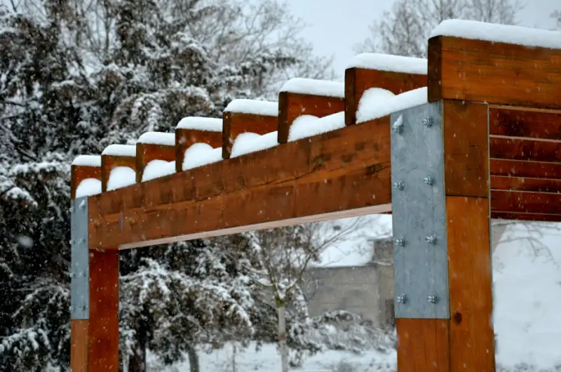 Pergola in the snow.